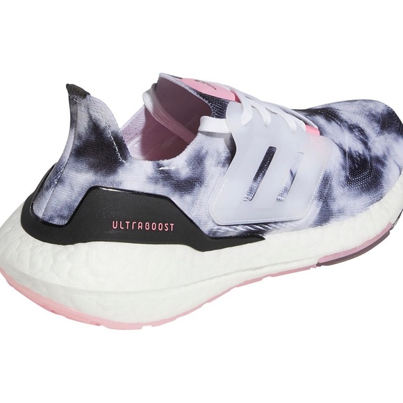 Adidas Ultraboost 22 running shoes - Picture 5 of 12